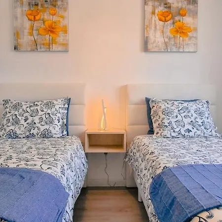 Luxury Apartment Atlantic View 14B شقة *